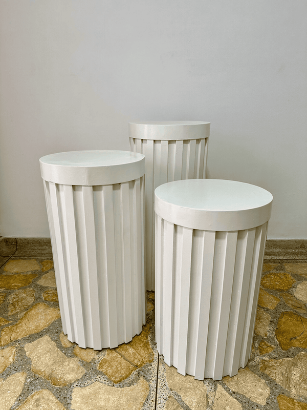 Cilindros acanalados blancos  con tapa