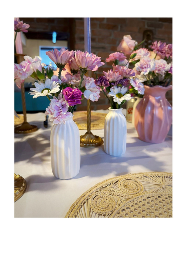 Floreros pequeños blanco, dorado y plateado