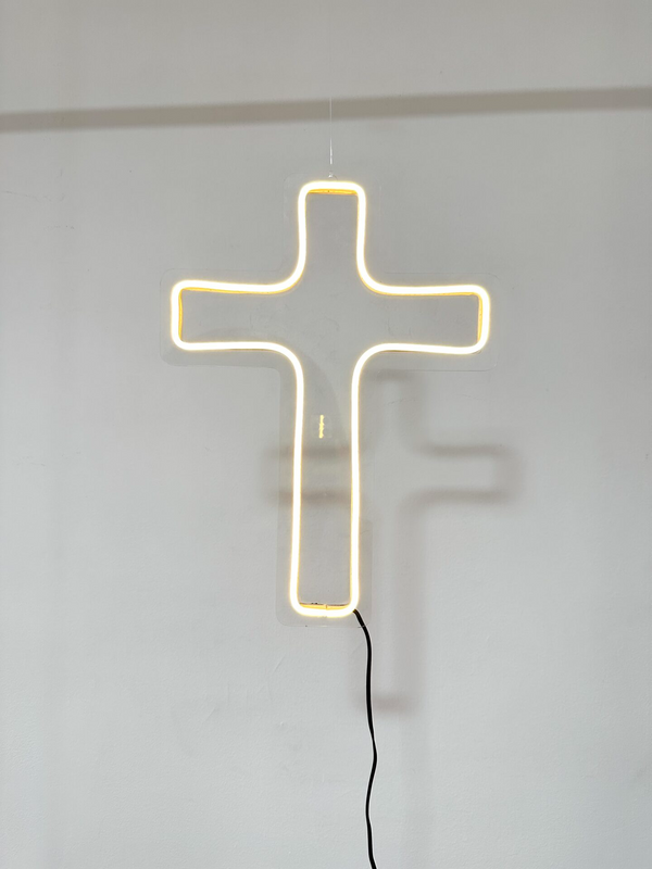Letrero cruz neon
