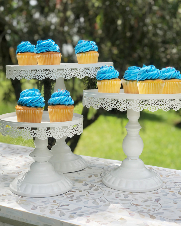 Torteras blancas metálicas